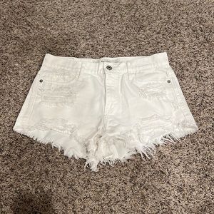 Abercrombie & Fitch white distressed denim short shorts